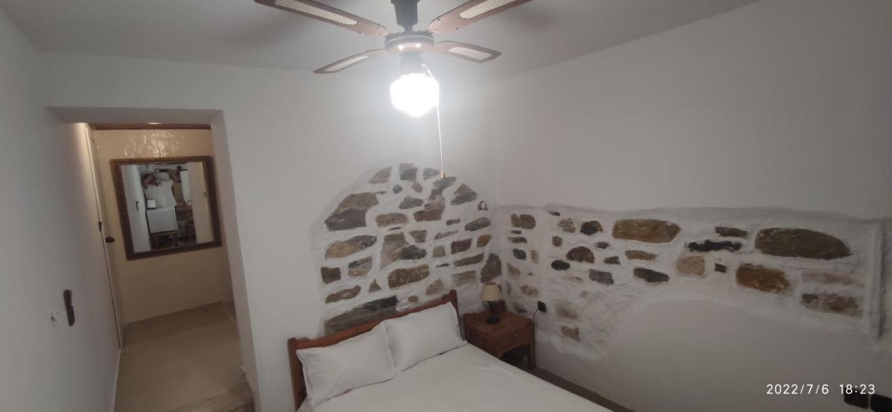 Odysseas Hotel Samos Exterior photo